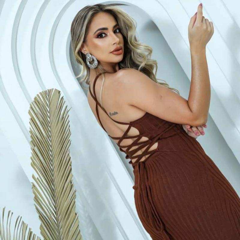 Vestido Tricot Modal Midi Trançado nas costas