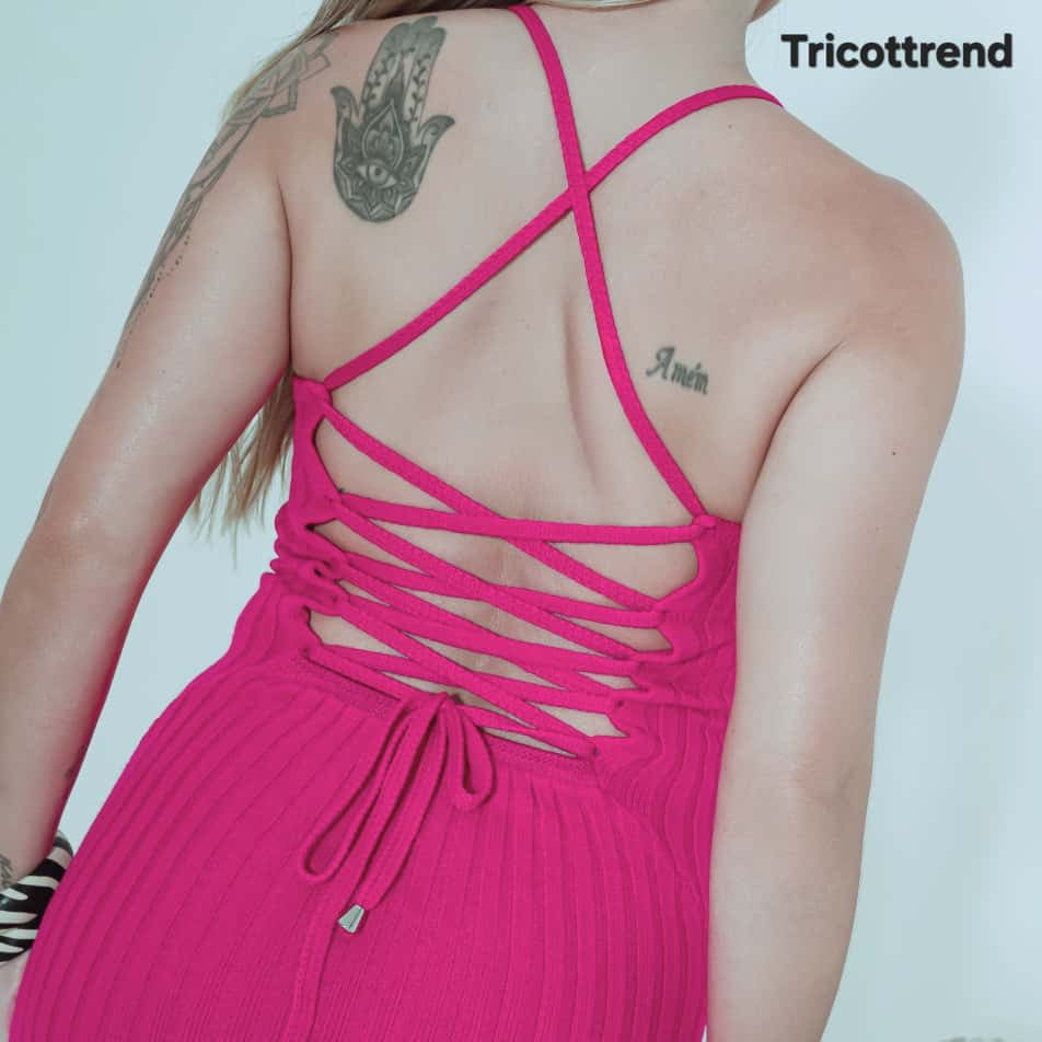 Vestido Tricot Modal Midi Trançado nas costas