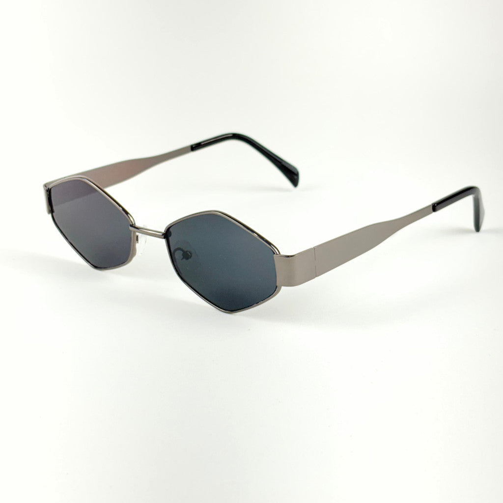 Óculos de Sol Triangular Feminino Lume