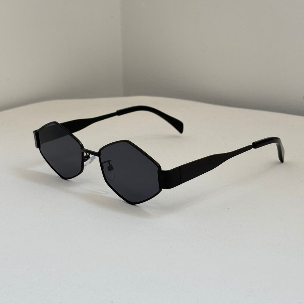 Óculos de Sol Triangular Feminino Lume