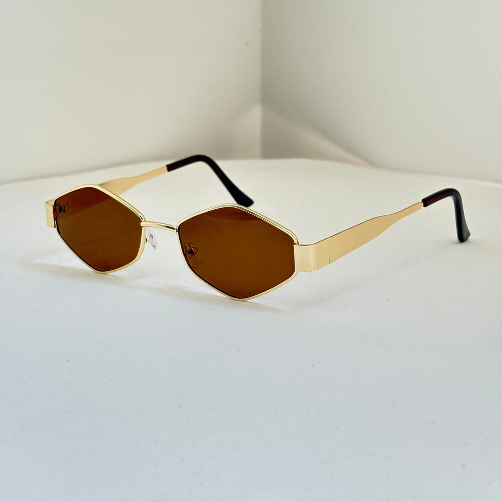 Óculos de Sol Triangular Feminino Lume